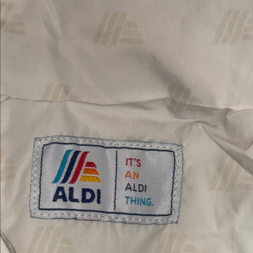 Aldi Windbreaker Jacket‎ - Picture 3 of 6